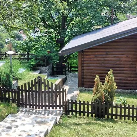 Farah House *